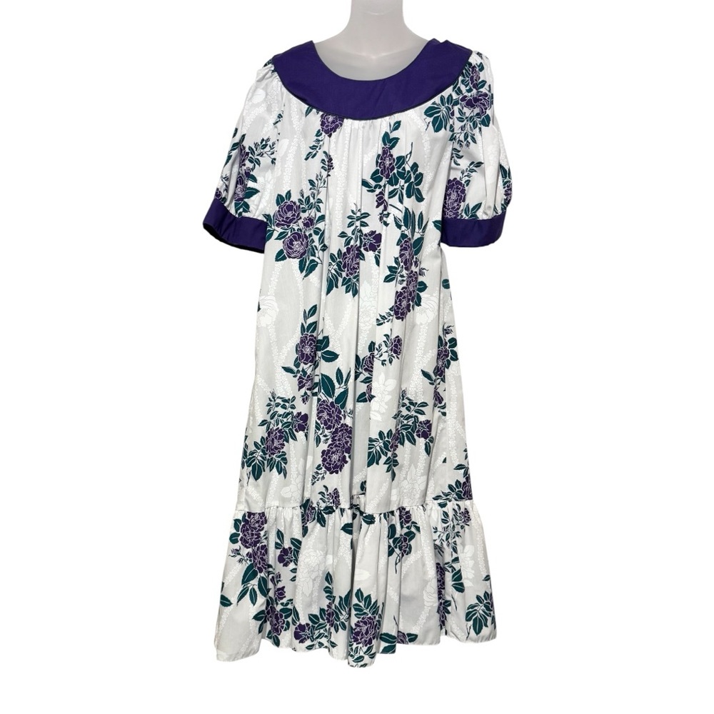 Hawaiian Muumuu by Winnie Fashion, Made in Hawaii, Vintage
